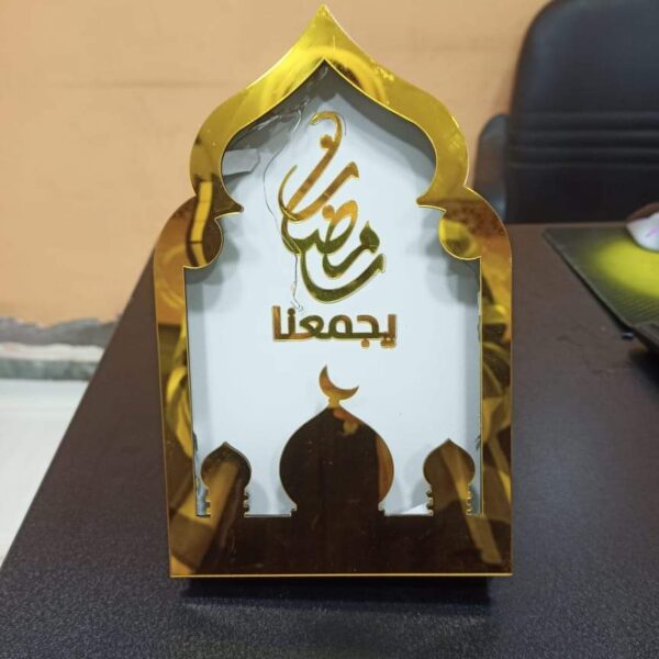 اكليريك دهبى مع ستيكر